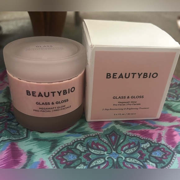 BeautyBio Glass & Gloss Megawatt Gloss 2-Step Treatment - Picture 3 of 12